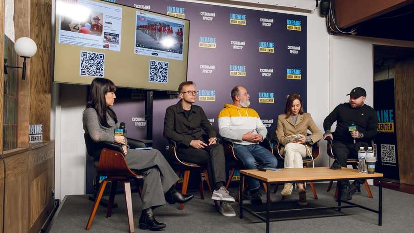 Власти оккупированной Луганщины вынуждают школы агитировать за поступление в армию РФ Власти оккупированной Луганщины вынуждают школы агитировать за поступление в армию РФ