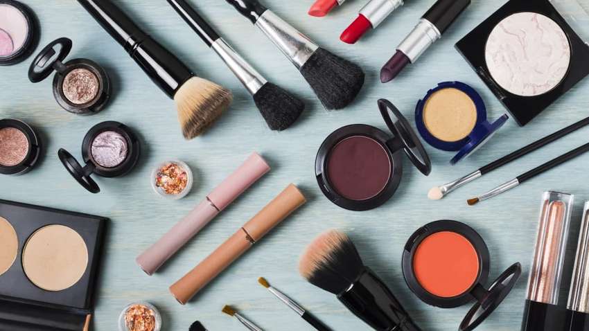 Пора откладывать деньги: украинская косметика значительно подорожает