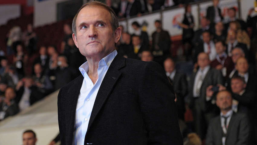 Политолог: Запад согласен на рокировку – Медведчук заменит Зеленского