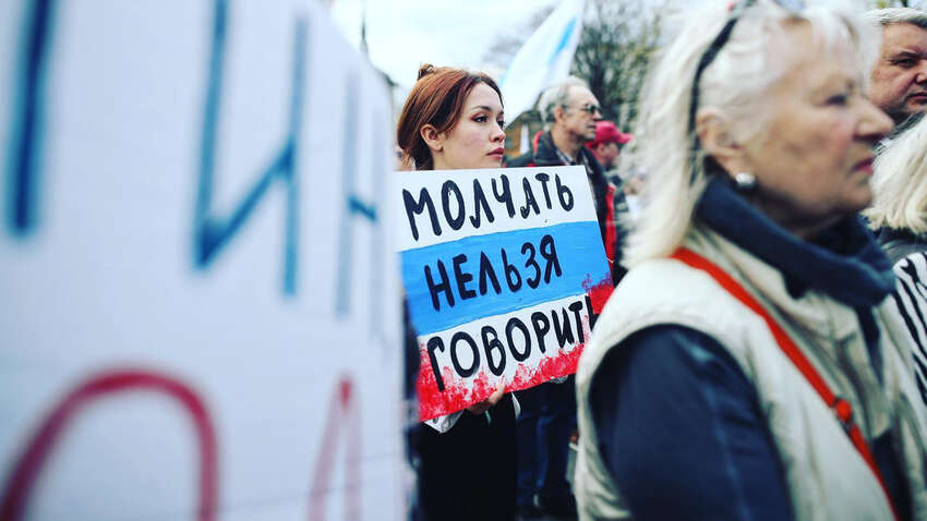 Стало відомо, скільки росіян підтримують війну і скільки хочуть вдарити ядеркою по Україні