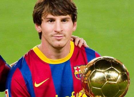 Месси стал четырехкратным обладателем Золотого мяча (ВИДЕО)