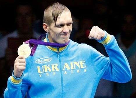 Крымский боксер-олимпиец сбрил фирменный «оселедець» (ФОТО)