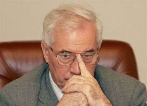 У Азарова решили наполнять список коррупционеров целыми компаниями