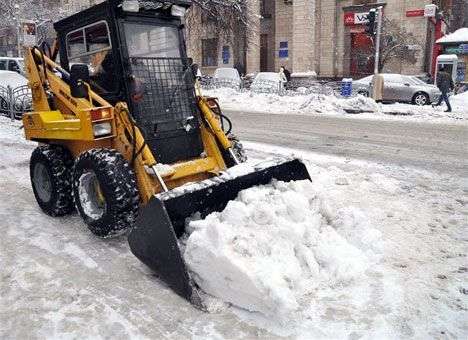 Убирать территорию АП будет фирма «Ягуар»