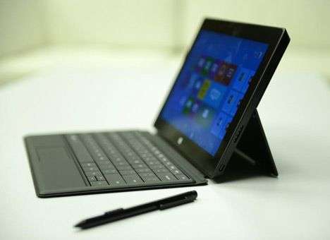 Microsoft начинает продажи флагманского планшета Surface Pro