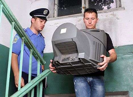 Со следующего года весь конфискат пустят с молотка  онлайн