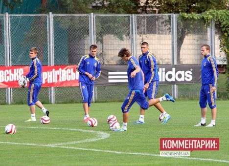 Сборная будет жить у Суркиса