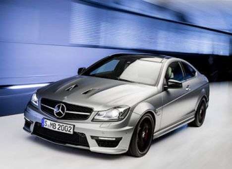 Mercedes-Benz выпустил 507-сильный C63 AMG (ФОТО)