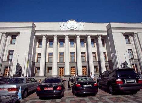 Раде предложили отказаться от перевыборов в скандальных округах