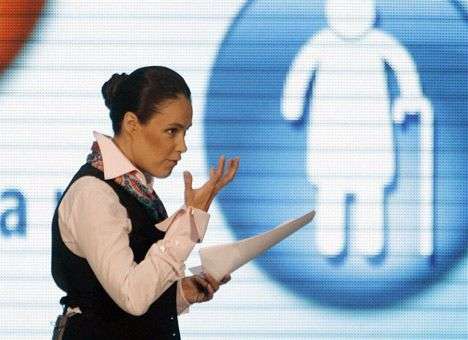 Королевской подарили контроль над миллионами долларов гуманитарки