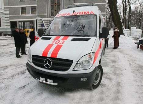 Ахметову и Фирташу подали скорую помощь