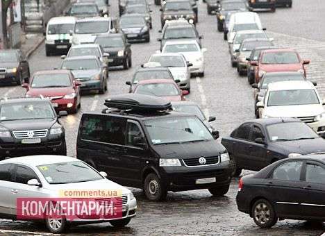 Пробки в Москве стали показывать на 12 уличных экранах