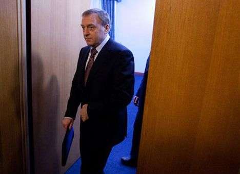 Лавринович решил натравить хакеров на судей