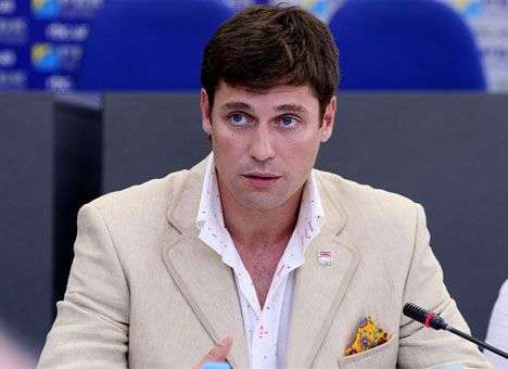 Пабата продолжат спасать в Германии