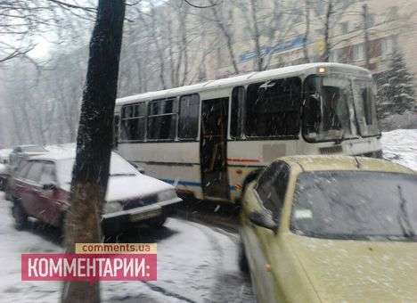 Под Лукьяновское СИЗО стянули «Беркут»: ждут Тимошенко (ФОТО)