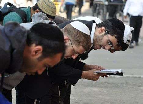 Бенедикт XVI своим уходом «довел до слез» Израиль