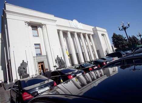 Оппозиция уже поджидает «регионалов», готовящих силовое разблокирование ВР