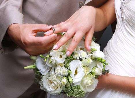 Чемпионка по биатлону выходит замуж за нардепа