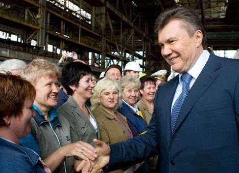 Собеседников Президента Януковича спрячут в море и монастырях