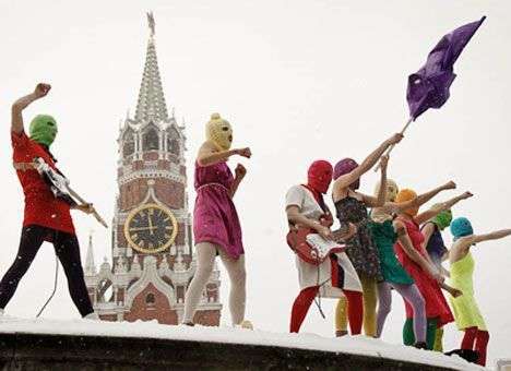 Задержанных в храме Христа Спасителя последовательниц Pussy Riot отпустили