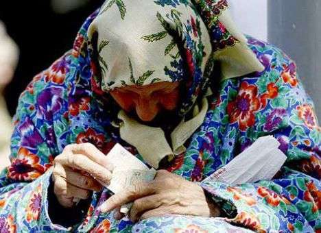 Президент: к сожалению, пенсия в 990 гривен бывает