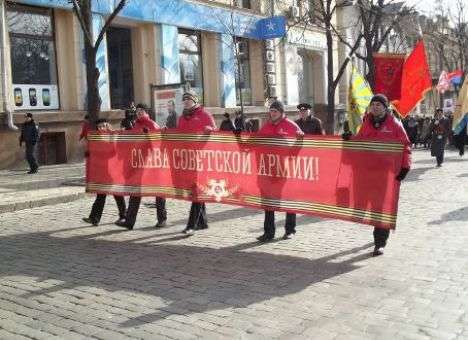 В Харькове отмечают 23 февраля  со Сталиным (ФОТО)