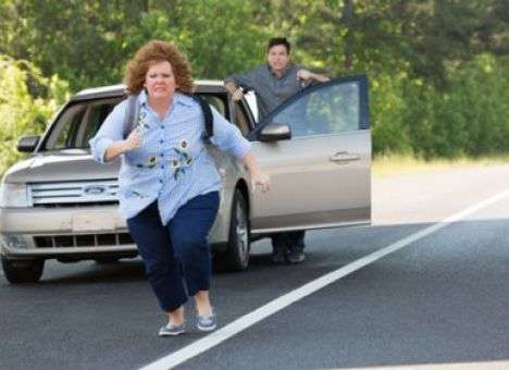 Комедия «Поймай толстуху» удерживает лидерство в прокате США