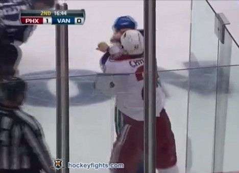 НХЛ. Драка в Ванкувере (ВИДЕО)