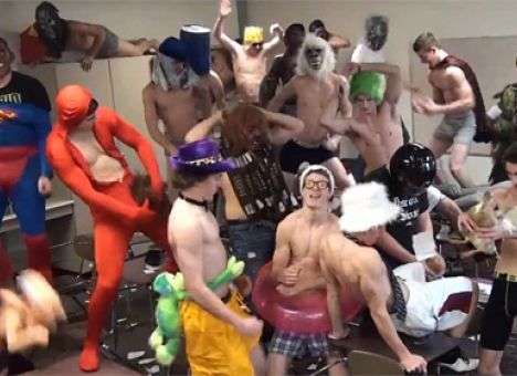 За «Harlem Shake» в США 30 школьников отстранили от занятий