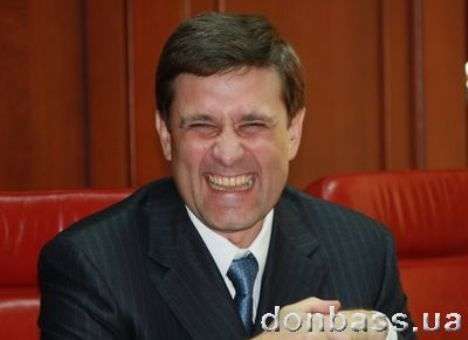 Губернатор Донетчины сбежал на лифте от неудобных вопросов журналистов