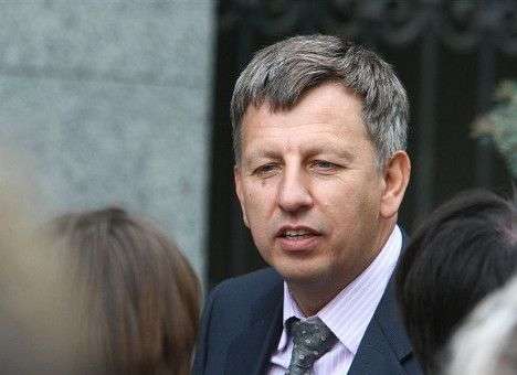 «Регионал» не торопится прощаться с комитетом, который «уволил» Власенко
