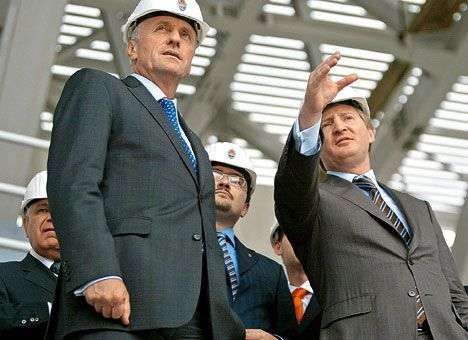 Ахметова выживают из Европы