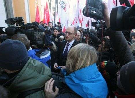 На продолжение суда над Власенко пришли пикетчики и нардепы (ФОТО)