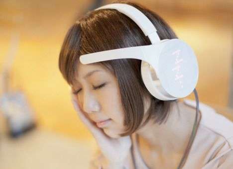 Neurowear Mico: наушники, управляемые «силой мысли»