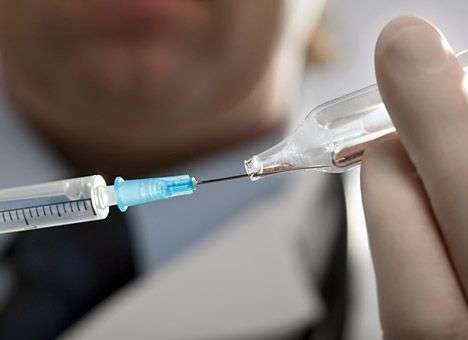 У Богатыревой клянутся, что тестировали вакцины на детях законно