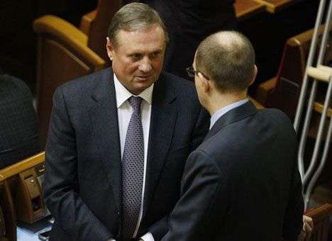 Кому выгоден парламентский суицид