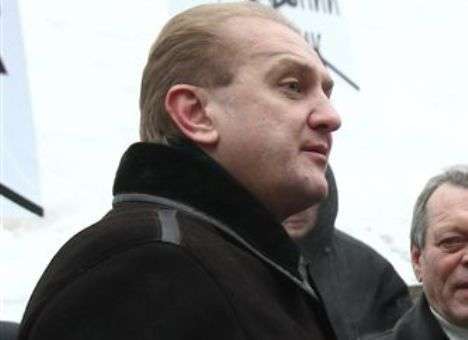 Крымский вице-премьер, припугнув журналистов СБУ, тянет их в суд