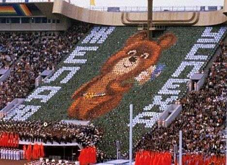 Азаров пообещал идти к окончательному «покращенню» еще 10 лет