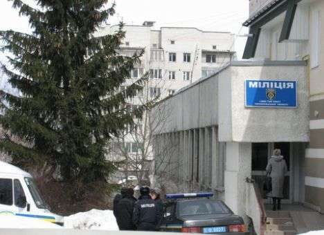 В Тернополе милиционер застрелился на рабочем месте (ФОТО)