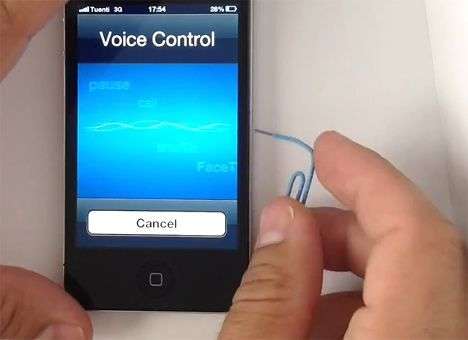 Как обойти блокировку смартфона скрепками и кнопками