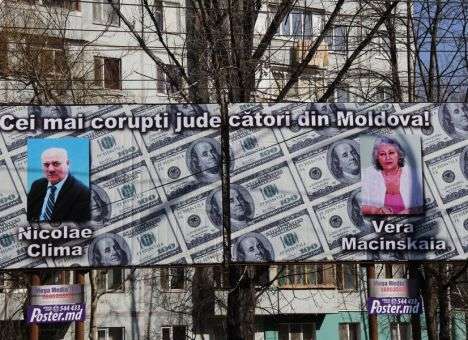 Кишинев завешали «самыми коррумпированными судьями»