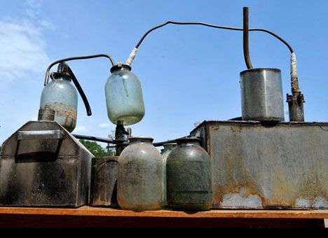 «Регионалы» хотят сажать за самогоноварение