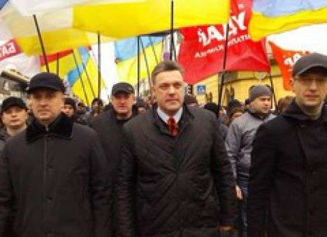 Оппозиция «подняла» Украину в Тернополе: Кличко прогулял (ФОТО)