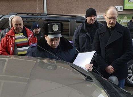 На Яценюка завели дело за «вмешательство в работу»  милиции