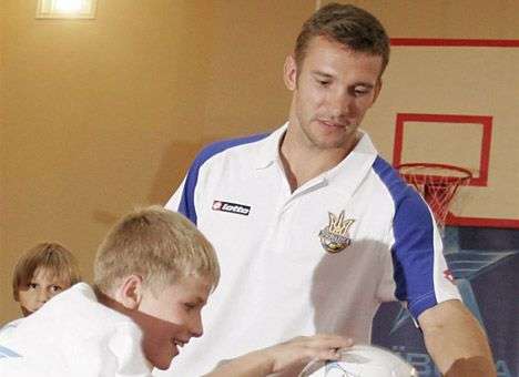 Шевченко опоздал на тренерские курсы