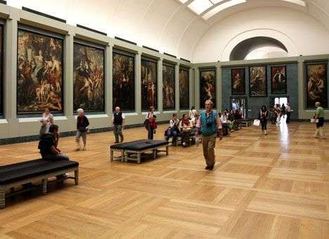 Музеи завлекают посетителей реальностью и виртуальностью