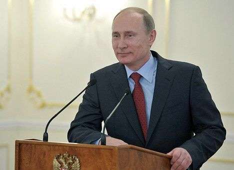 Путину понравились атаковавшие его голые FEMEN