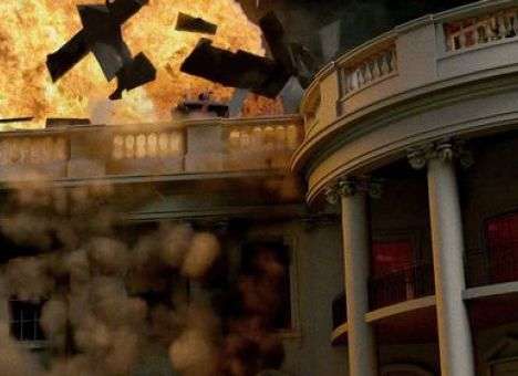 Фильм о захвате в заложники президента США лидирует в прокате РФ