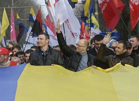 Кернес запретил оппозиции агитировать и митинговать