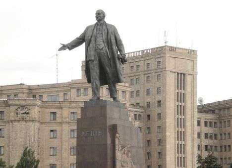 Ночью провокаторы могут напасть на памятник Ленину, - Аваков